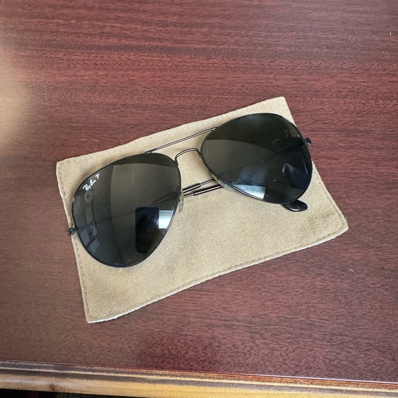Ray-Ban Classic Black XL Aviator Sunglasses Polarized - Picture 1 of 1